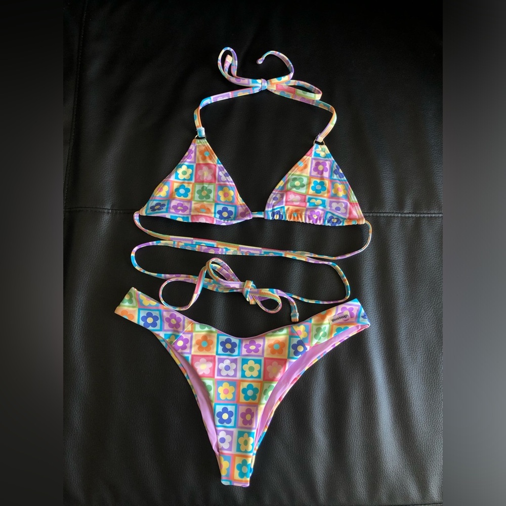 Blackbough swim floral bikini, indie kid print